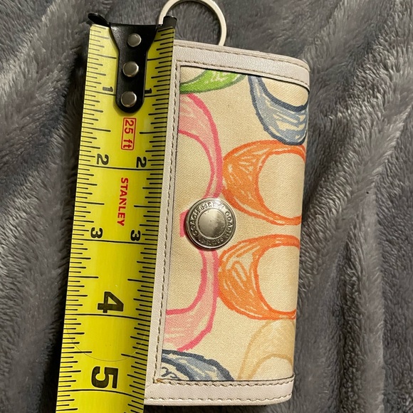 Coach barrel bag L0694-10677 and matching wallet. - Picture 7 of 11